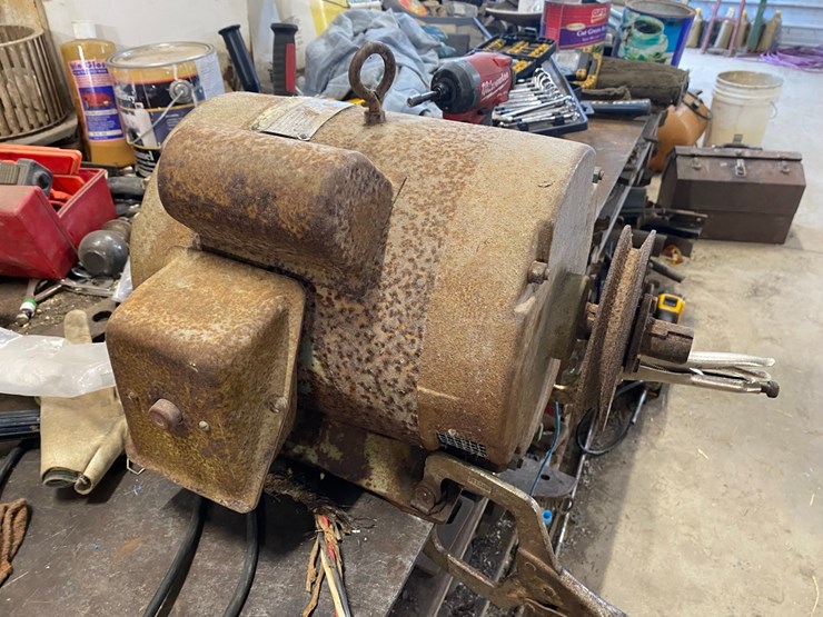 5-hp-electric-motor-image-3