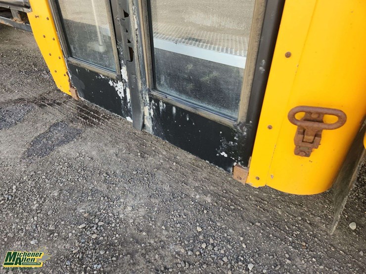 2011-ic-bus-ce-image-51