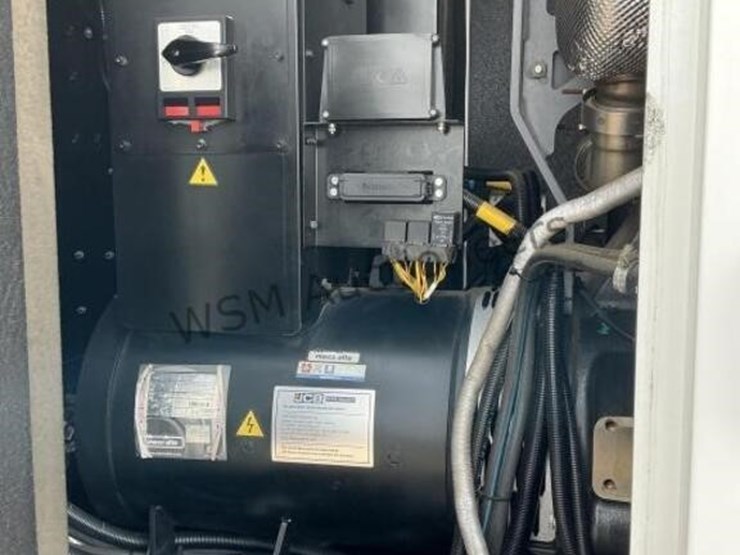 2020-jcb-g70rs-towable-generator-image-10