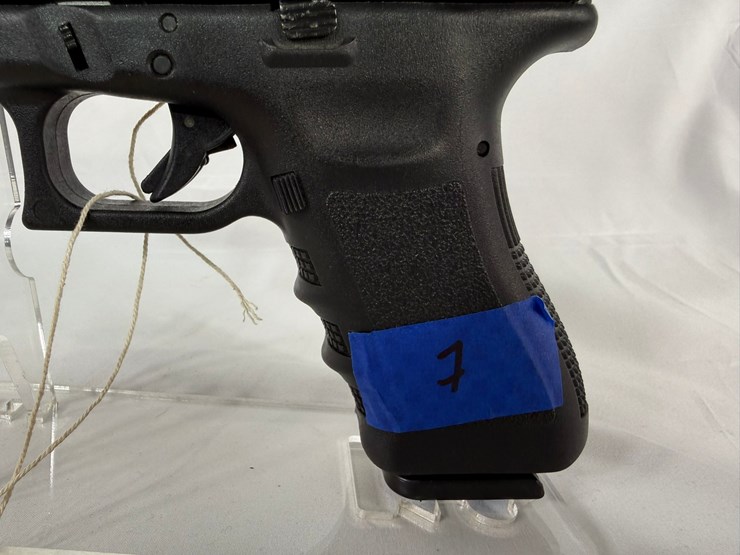#7-•-glock-22-40-pistol-knw474-image-4