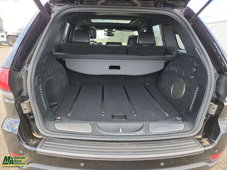 2017-jeep-grand-cherokee-image-10