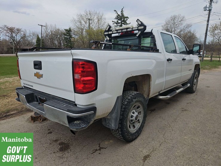 2017-chevrolet-silverado-3500hd-image-7