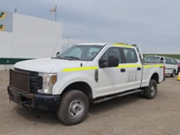 2018-ford-f250-image-5