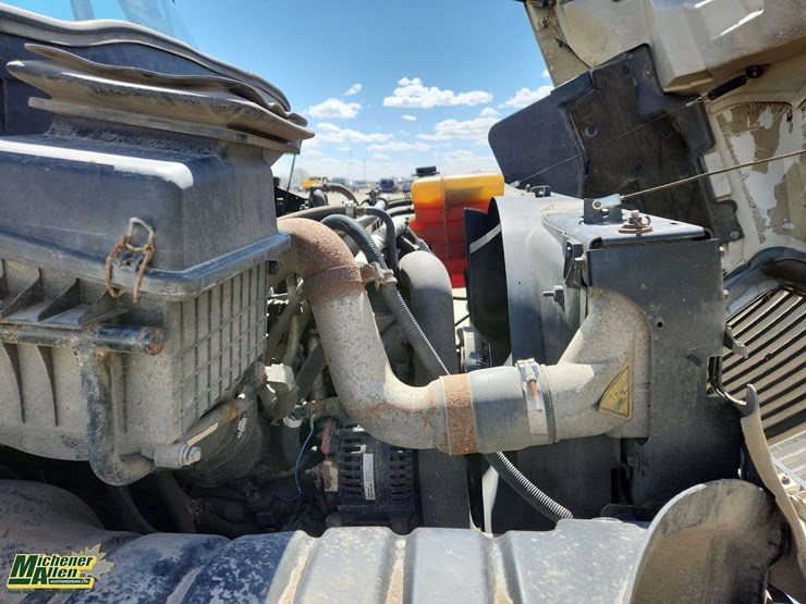 international-durastar-4400-image-28