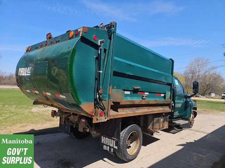 2005-gmc-topkick-c5500-image-6