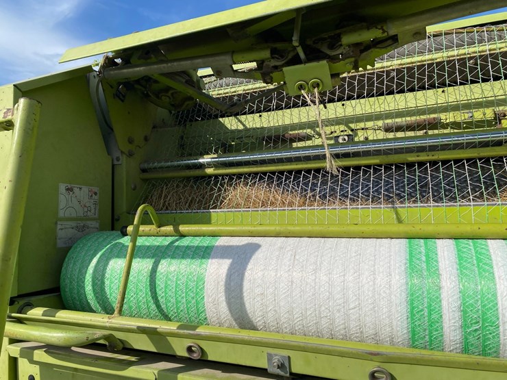 claas-rollant-66-image-7