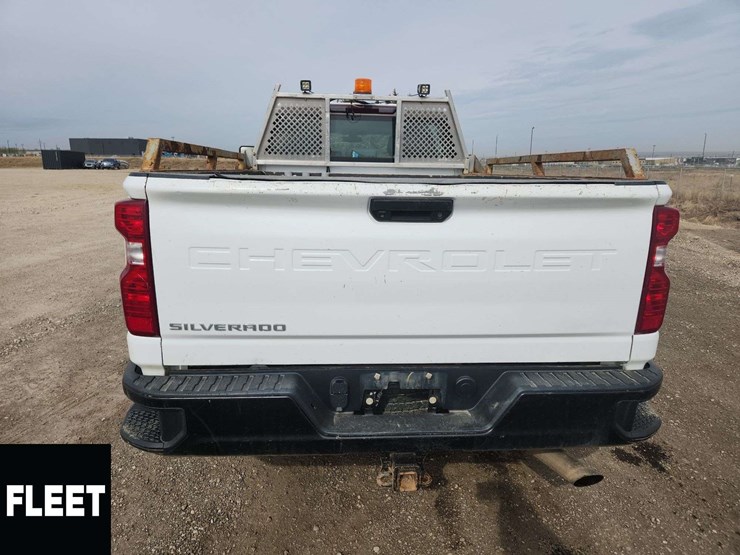 2020-chevrolet-silverado-2500hd-image-8