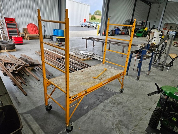 #6271-•-rolling-metal-scaffolding-image-6