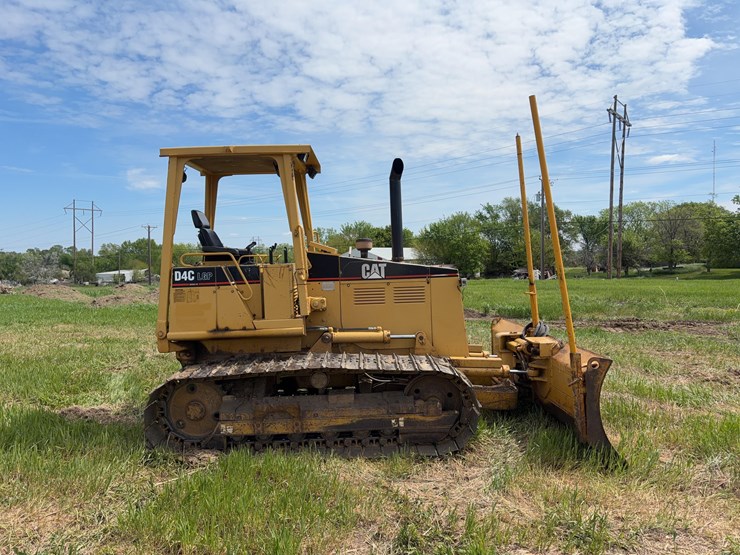 1995-caterpillar-d4c-image-4