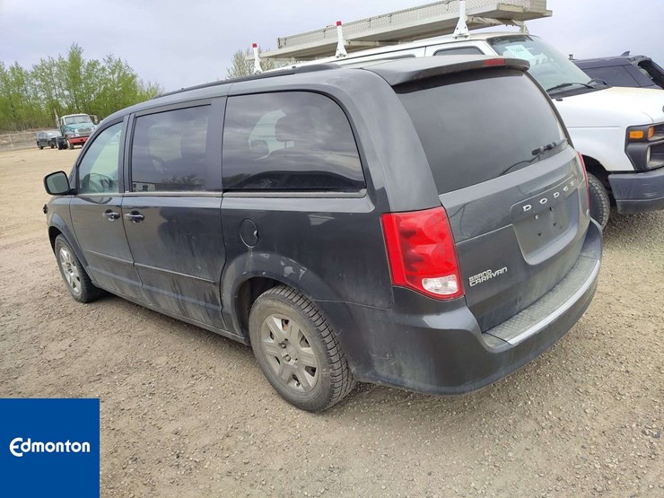2012-dodge-grand-caravan-image-9