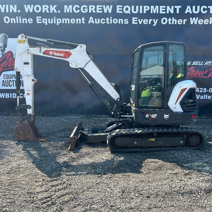 2021 BOBCAT E42