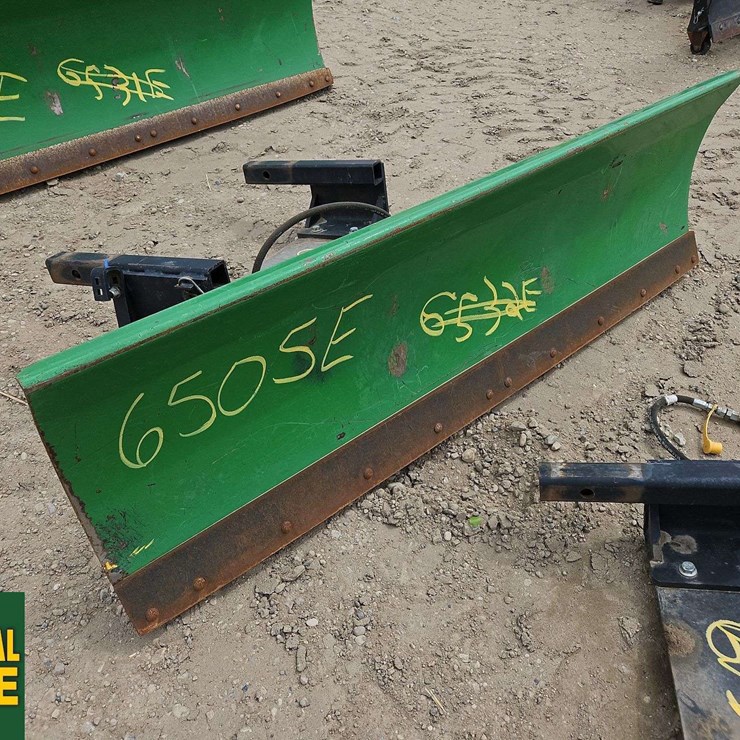 John Deere 60in Front Blade
