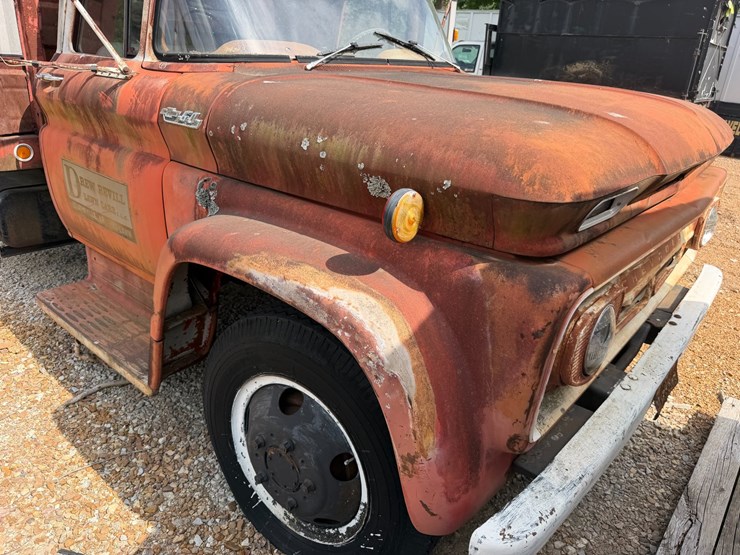 chevrolet-60-image-12