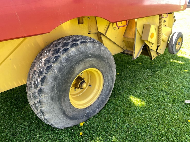 new-holland-d1000-image-34