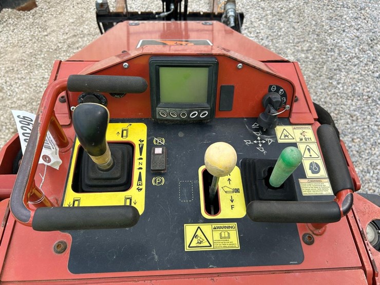 2019-ditch-witch-sk1050-image-19