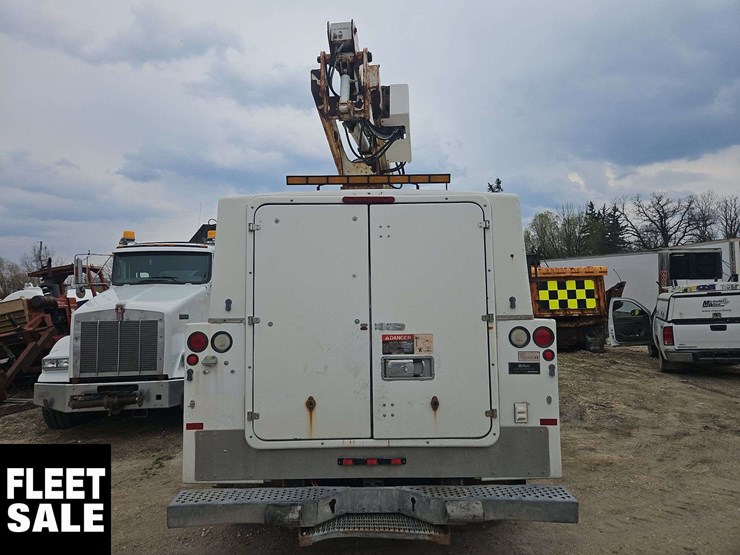 2006-ford-f550-image-7
