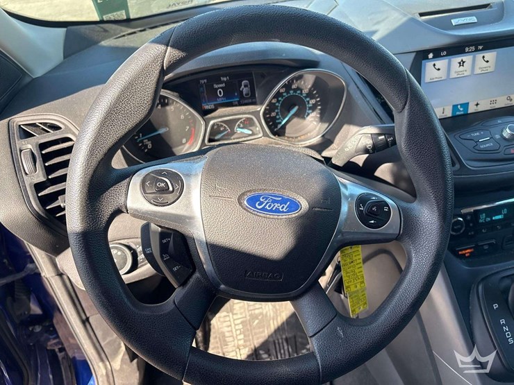 2016-ford-escape-image-11