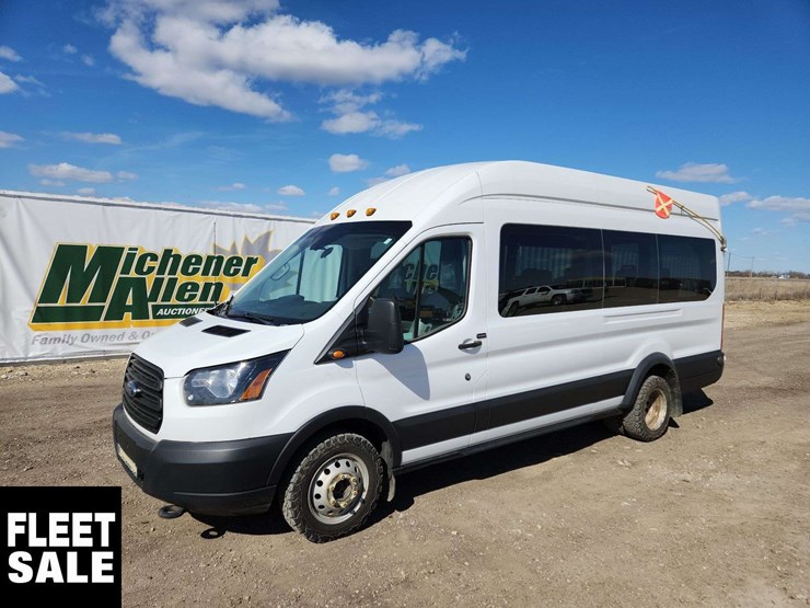 2019-ford-transit-image-1