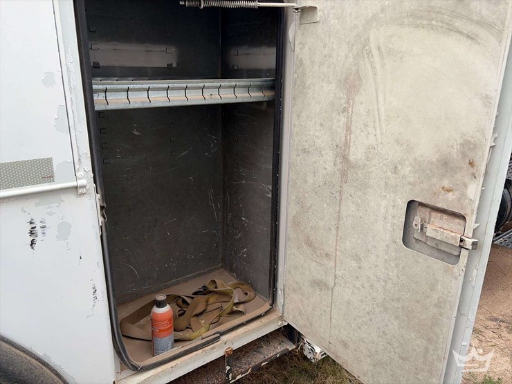 2005-international-durastar-4300-image-33