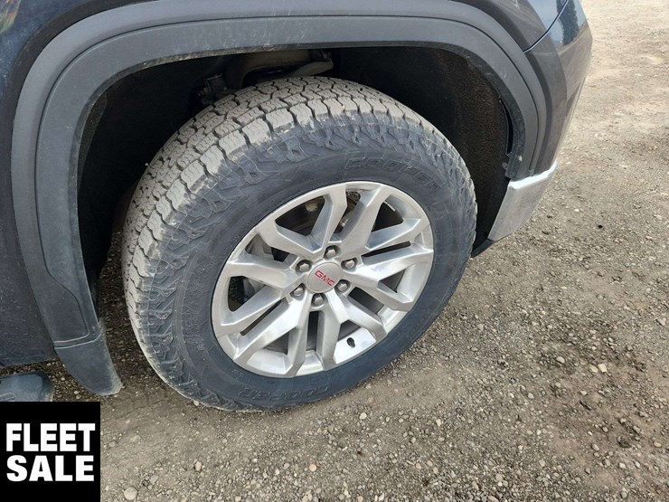 2021-gmc-sierra-1500-image-13