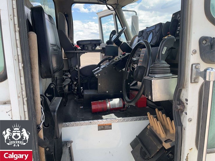 international-workstar-7400-image-15
