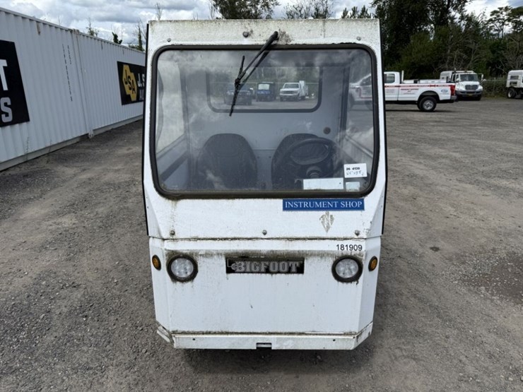 2019-taylor-dunn-bigfoot-electric-utility-cart-image-8