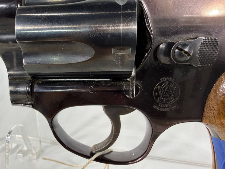 #62-•-smith-&-wesson-air-weight-38-38-special-revolver-j9627-image-5
