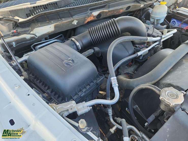 2014-dodge-1500-image-29