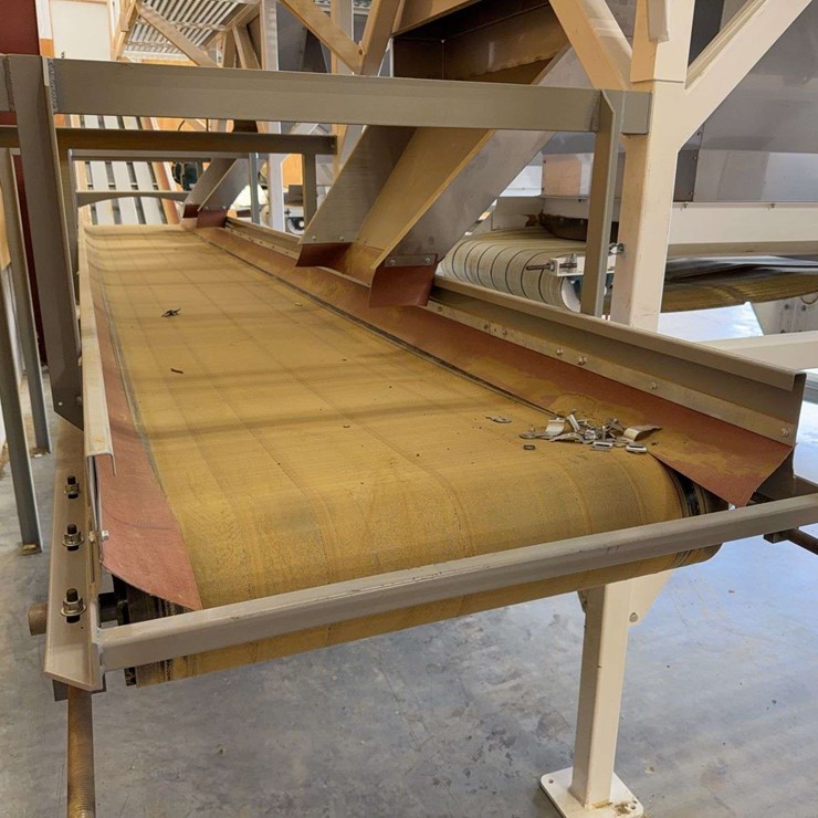 Trash Conveyor