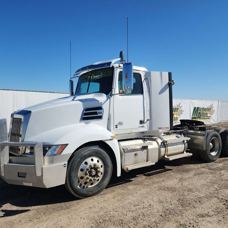 2021 WESTERN STAR 5700XE