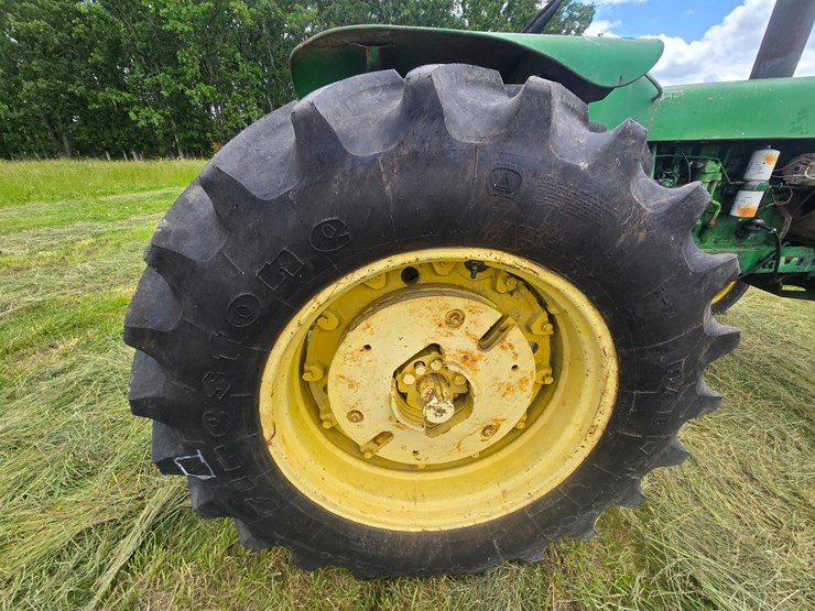 john-deere-4020-image-52