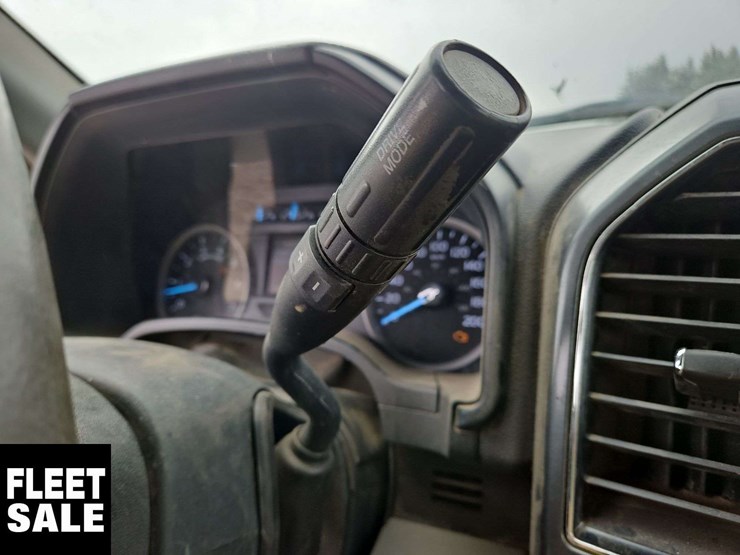 2022-ford-f350-image-29
