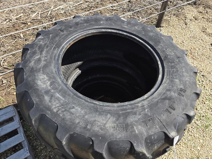 #509-•-(3)-340/85r24-fwa-tractor-tires-image-2
