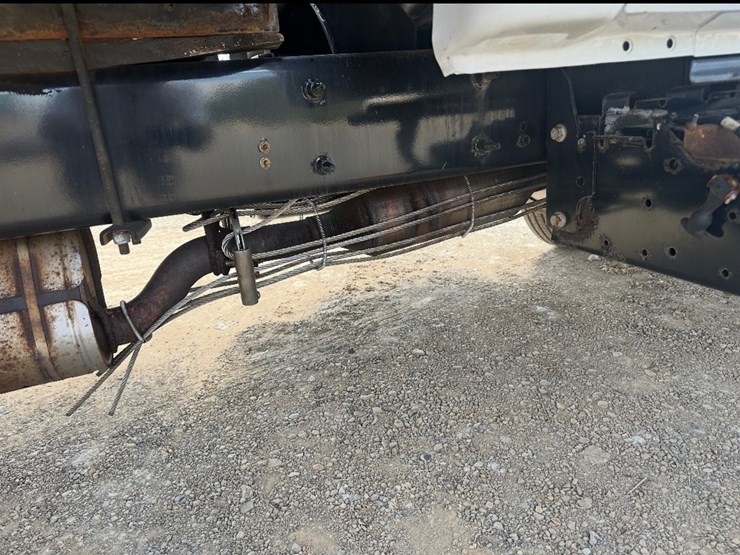 2015-ford-f650-image-9