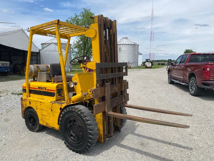 white-lp-gas-forklift.-image-1