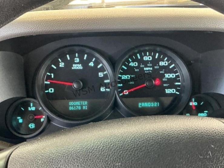 2012-chevrolet-silverado-1500-image-17