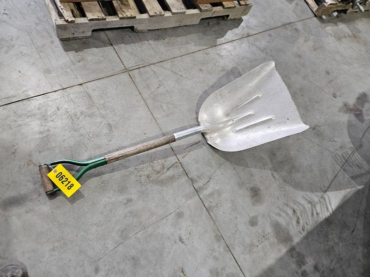 #6218-•-scoop-shovel-image-3