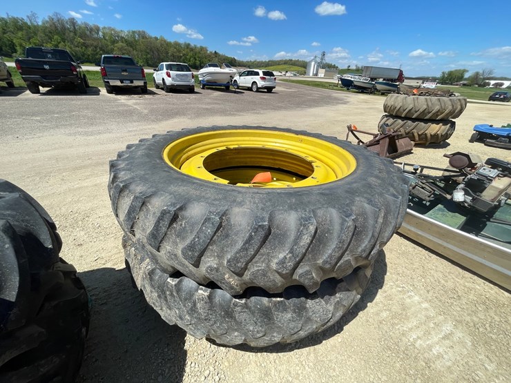 deere-tires-image-2