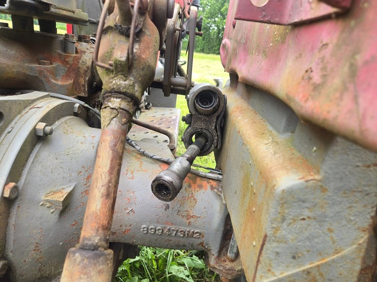 massey-ferguson-175-image-34