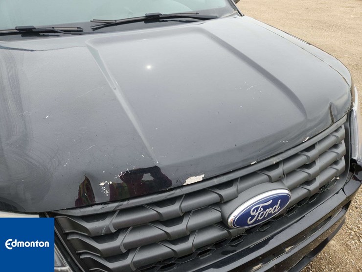 2018-ford-explorer-image-38