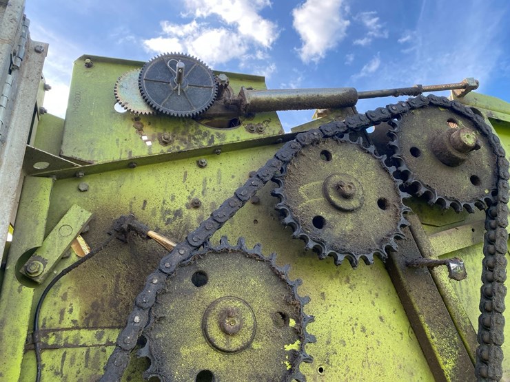 claas-rollant-66-image-17