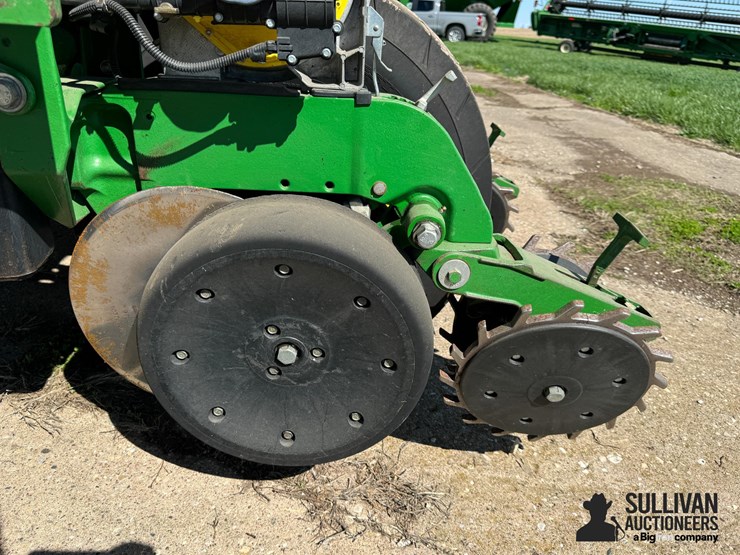 2013-john-deere-1790-ccs-image-14