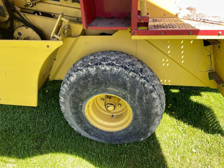 new-holland-d1000-image-27