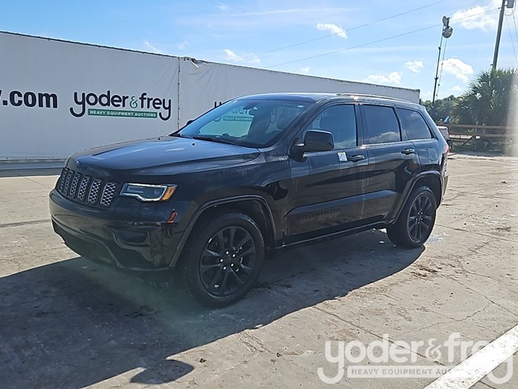 2021-jeep-grand-cherokee-image-1