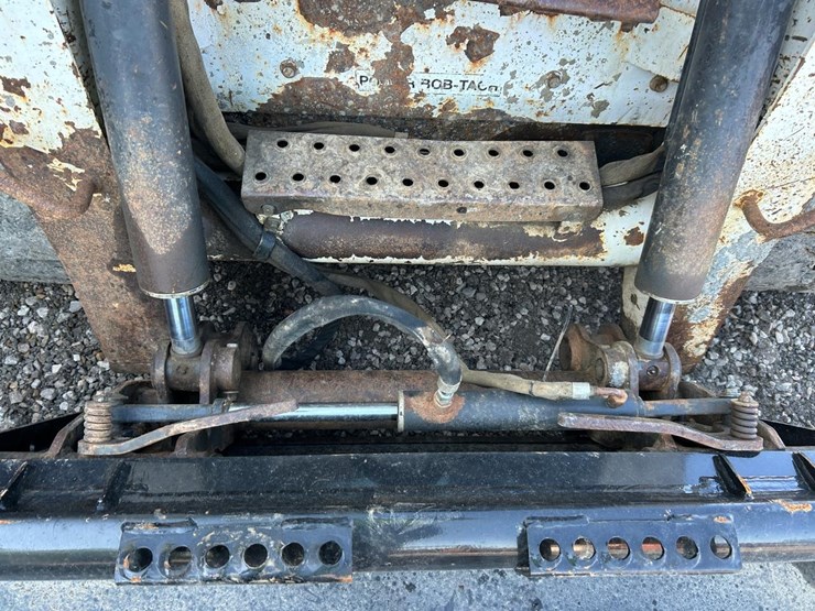 bobcat-t320-image-10