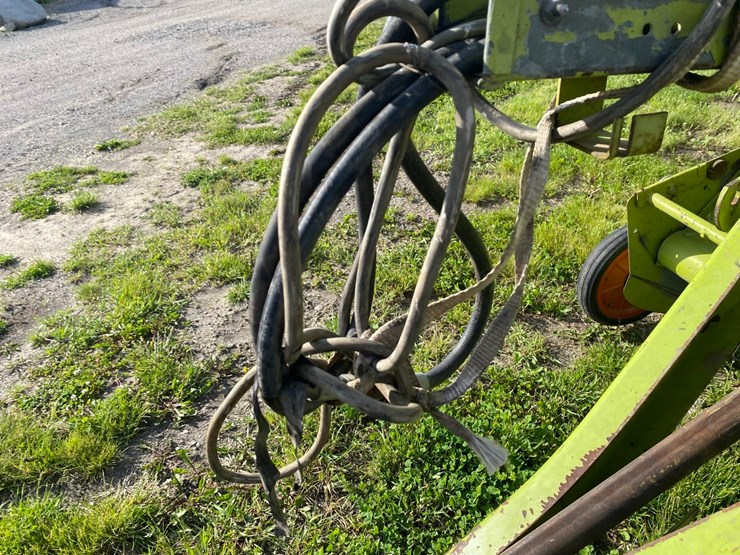 claas-rollant-66-image-12