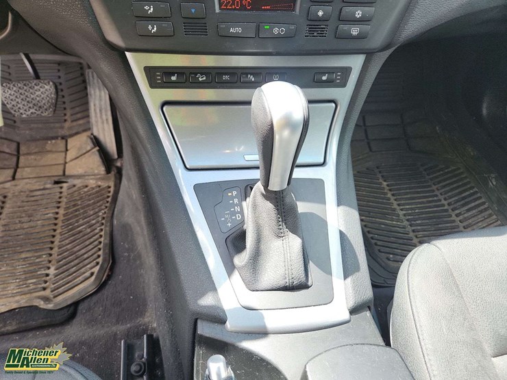 2009-bmw-x3-image-21