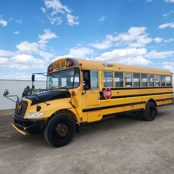 2011 IC BUS CE