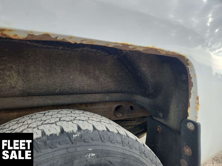 2015-chevrolet-silverado-1500-image-37