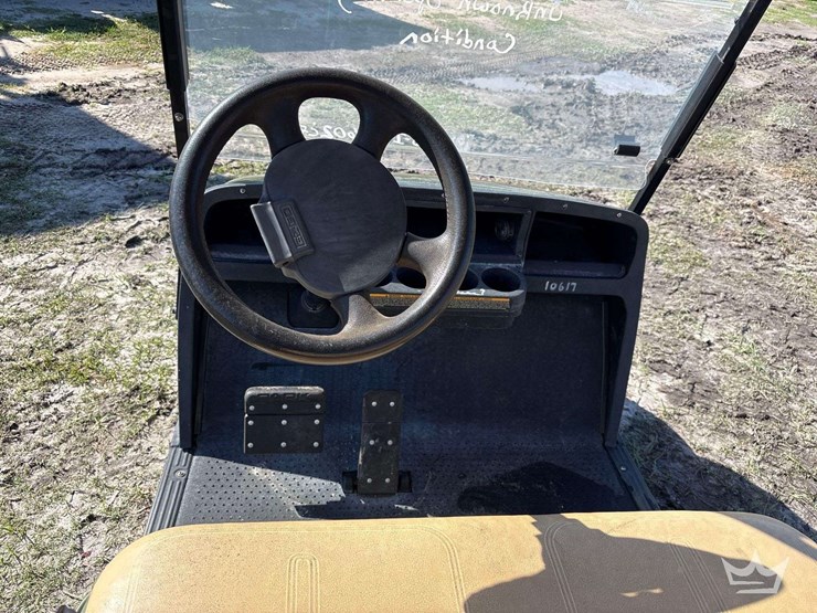 2019-ez-go-electric-cart-image-8